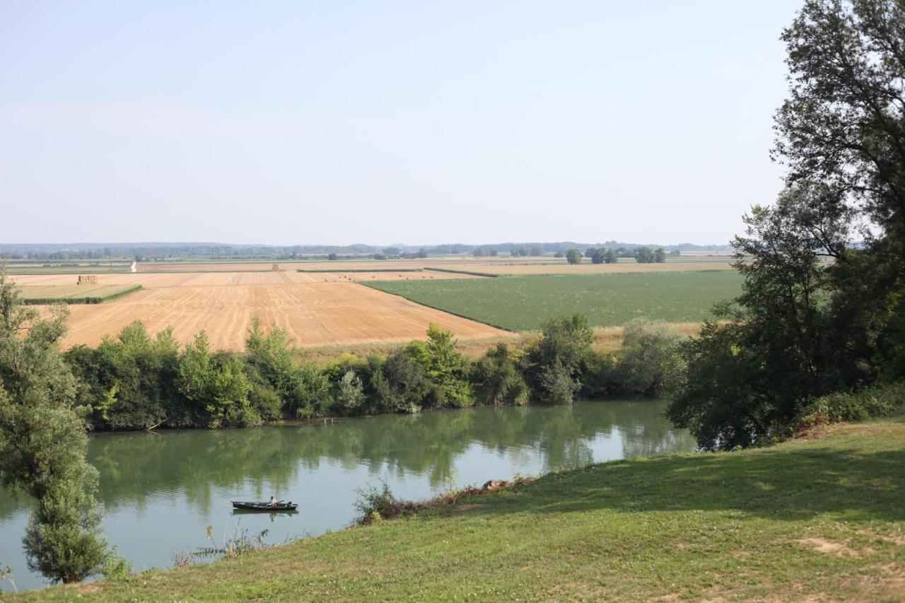 Bed and Breakfast Le Relais Du Doubs En Bourgogne Ciel Экстерьер фото